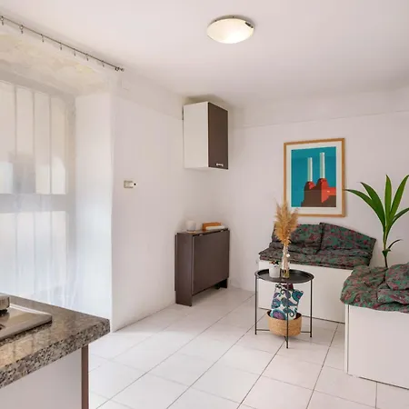 Naos Holiday home *